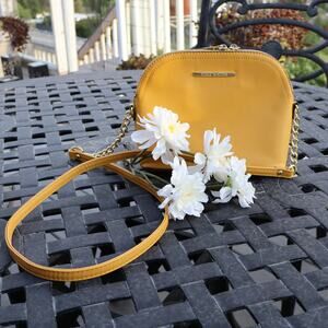Steve Madden Bag Yellow Crossbody Gold Chain Detail, Zipper and Hardware